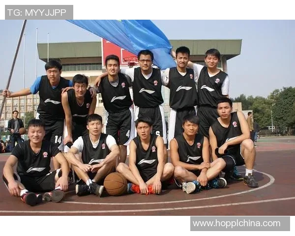 赛后分析：西安篮球队与上海篮球队的团队协作表现及其影响因素探讨