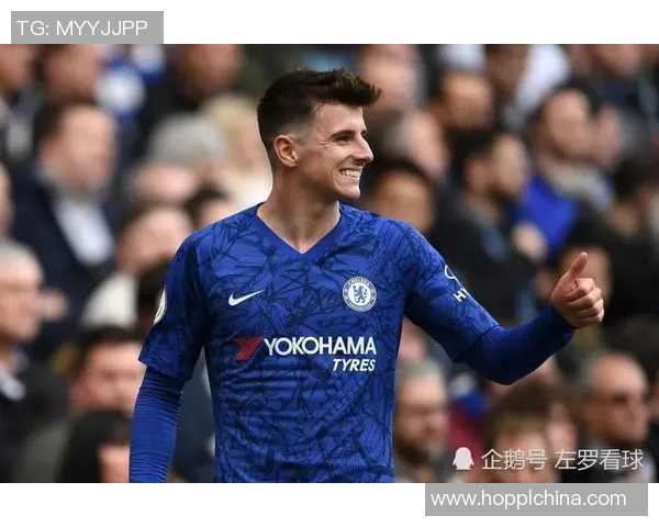 法国足球明星妻子们的生活与时尚：她们如何影响球员的职业生涯与个人形象