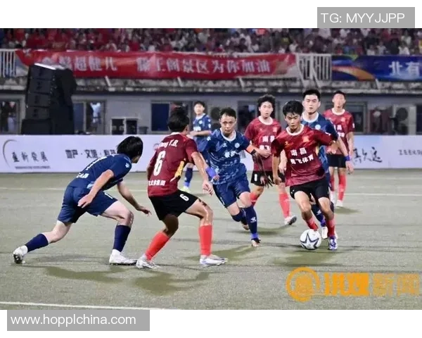 足球明星与孩子们的温馨瞬间展现了爱的传承与梦想的启航 足球明星与孩子们的温馨瞬间展现了爱的传承与梦想的启航